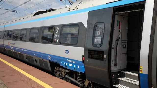 Ile kosztuje kawa w Intercity? Ceny, które zaskoczą podróżnych Ile kosztuje kawa w Intercity? Ceny, które zaskoczą podróżnych